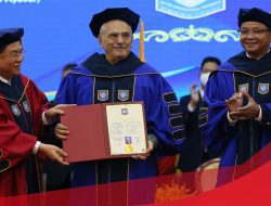 Universidade 3 hosi Kambodia Atribui Doutoramentu Onorariu ba PR Horta